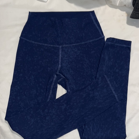 Lululemon Wunder Under 7’8 Navy Leggings Size 4 - Picture 3 of 5